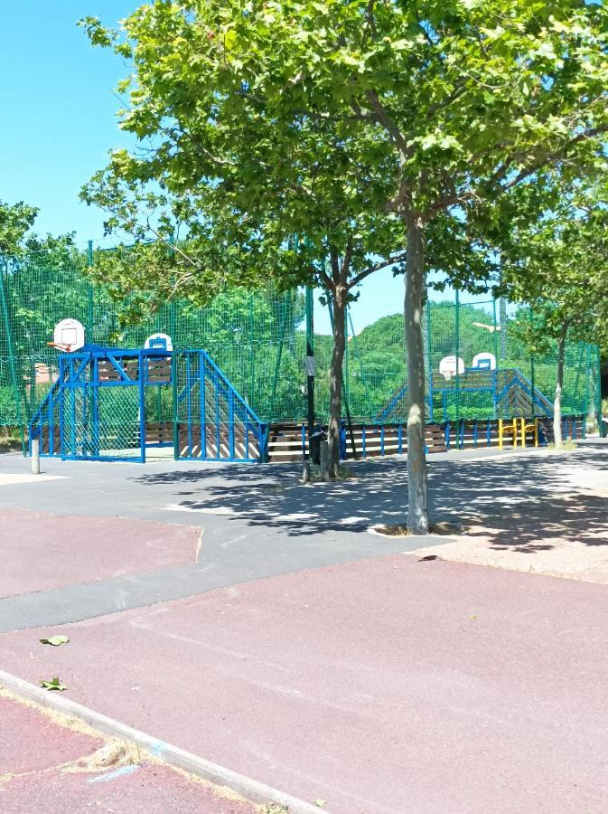 Апартаменты Lara 3 - T2 Loggia Piscine 2 Lits Doubles Parking Pres Du Centre-Port Et Ile Loisirs Агд Экстерьер фото